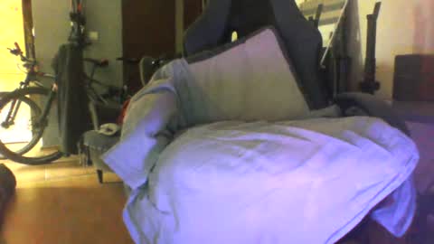 binder2122 online show from 06-12-26, 12:48