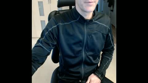 Snapshot of bingo7310 chatting on 11-20-25, 07:41 bingo7310 online show from 11-20-25, 07:41