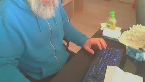 Snapshot of biparislove chatting on 10-06-25, 06:55 BigDick online show from 10-06-25, 06:55