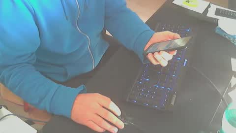 Snapshot of biparislove chatting on 10-13-25, 09:20 BigDick online show from 10-13-25, 09:20