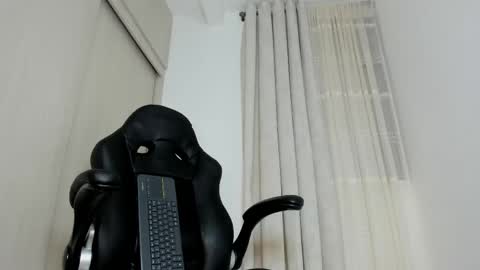 Biscuit oliva online show from 05-31-26, 06:09