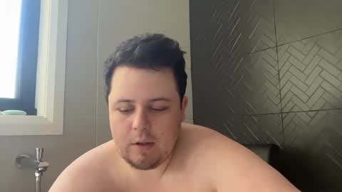 Snapshot of bisexualchubbyboy chatting on 12-29-24, 06:14 james online show from 12-29-24, 06:14