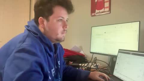 Snapshot of bisexualchubbyboy chatting on 11-12-25, 10:30 james online show from 11-12-25, 10:30