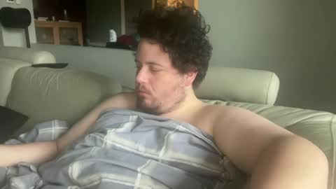 Snapshot of bisexualchubbyboy chatting on 07-05-26, 06:20 james online show from 07-05-26, 06:20