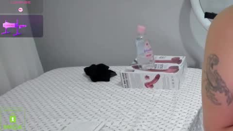 bisex woman online show from 01-26-25, 08:45