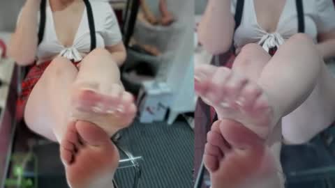 bisex woman online show from 12-01-25, 12:10