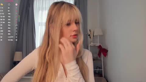 Snapshot of bitehoneyice chatting on 02-13-26, 07:37 Jane online show from 02-13-26, 07:37