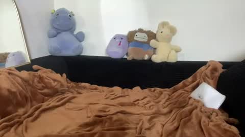 Snapshot of bitemebitcch chatting on 06-16-26, 01:30 bitemebitcch online show from 06-16-26, 01:30