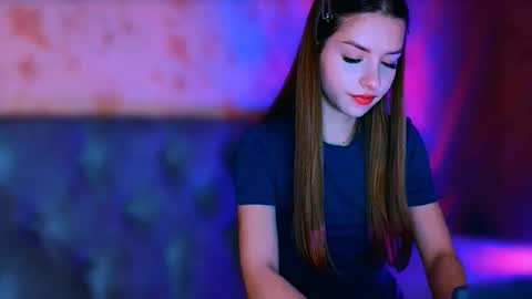 Snapshot of bitter__peach chatting on 03-07-26, 05:32 Margo online show from 03-07-26, 05:32