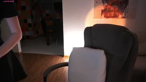 Ann Braslowsky online show from 10-20-25, 02:23