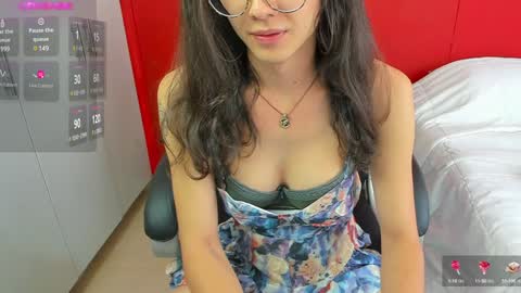 Snapshot of bittersweet_queen chatting on 01-28-25, 02:53 Sunny online show from 01-28-25, 02:53
