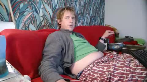 Snapshot of bizoukey15 chatting on 05-14-26, 02:07 bizoukey15 online show from 05-14-26, 02:07
