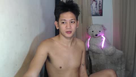 Snapshot of bj_alex31 chatting on 12-01-25, 08:47 alex online show from 12-01-25, 08:47