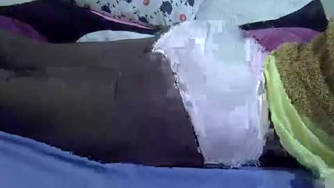 Snapshot of black_berry9 chatting on 01-06-26, 06:22 black_berry9 online show from 01-06-26, 06:22