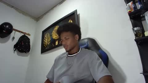 Snapshot of black_dicck chatting on 02-28-25, 01:47 tu morenito online show from 02-28-25, 01:47