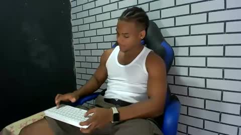 tu morenito online show from 11-11-25, 03:34