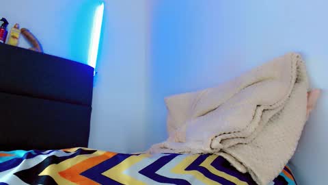 black_fire_sweet online show from 10-16-25, 12:33