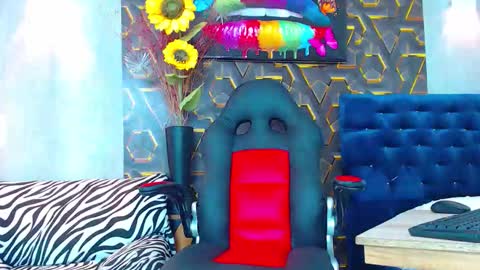 black_king_241 online show from 10-10-25, 04:33