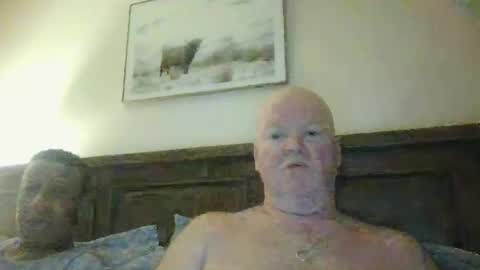 Snapshot of black_n_white4 chatting on 01-04-25, 01:21 black_n_white4 online show from 01-04-25, 01:21