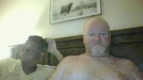 Snapshot of black_n_white4 chatting on 01-21-25, 10:41 black_n_white4 online show from 01-21-25, 10:41