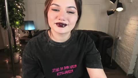 Mon Mon online show from 02-07-26, 02:59