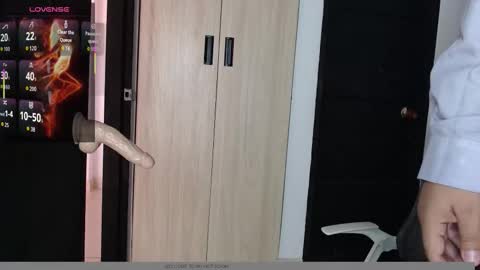 black_penis22 online show from 10-09-25, 03:54