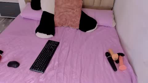 Snapshot of black_rose02 chatting on 06-16-26, 11:35 B L A C K R O S E online show from 06-16-26, 11:35