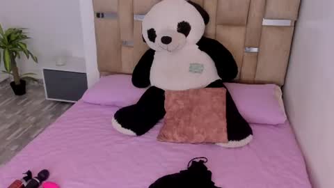 Snapshot of black_rose02 chatting on 06-20-26, 11:35 B L A C K R O S E online show from 06-20-26, 11:35