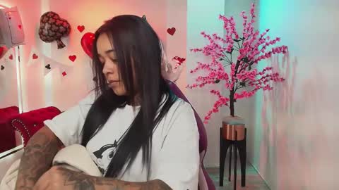 Snapshot of black_roseee chatting on 02-17-26, 03:36 Rousse online show from 02-17-26, 03:36