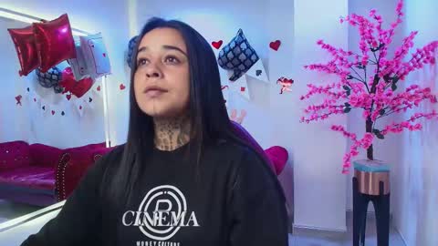 Snapshot of black_roseee chatting on 02-18-26, 03:13 Rousse online show from 02-18-26, 03:13