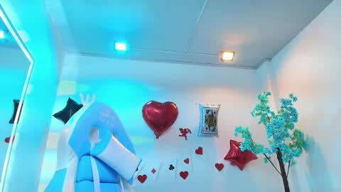 Snapshot of black_roseee chatting on 02-19-26, 04:03 Rousse online show from 02-19-26, 04:03