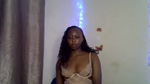 Snapshot of black_rosey chatting on 11-20-25, 05:56 veraa online show from 11-20-25, 05:56