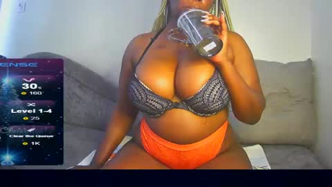 black_sexyfish online show from 12-06-24, 01:00