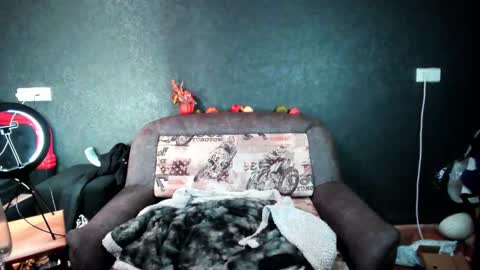 Kristin online show from 12-17-24, 05:36