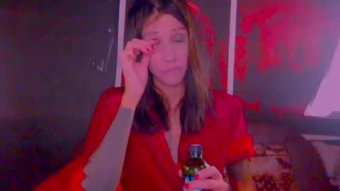 Kristin online show from 10-27-25, 07:01