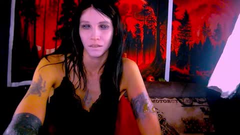 Kristin online show from 11-22-25, 10:47