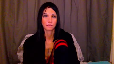 Snapshot of black_sswan chatting on 02-07-26, 04:22 Kristin online show from 02-07-26, 04:22