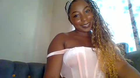 Dee online show from 08-06-26, 09:22