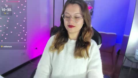 Sophie online show from 11-22-25, 12:04
