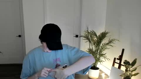 Ella online show from 11-07-25, 10:04