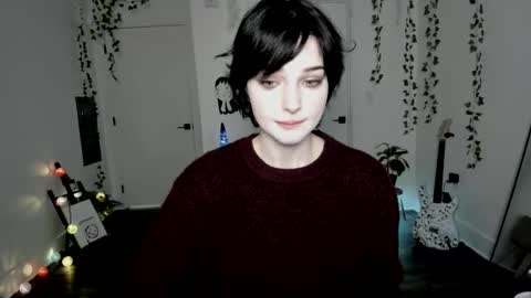 Ella online show from 12-15-25, 04:11