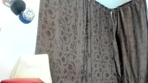 Snapshot of blackcoach chatting on 01-11-26, 02:05 blackcoach online show from 01-11-26, 02:05