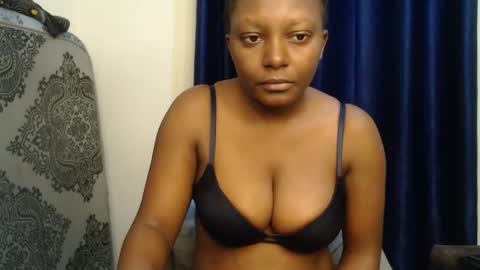 Snapshot of blackcyn chatting on 05-06-26, 03:17 Cynthia online show from 05-06-26, 03:17