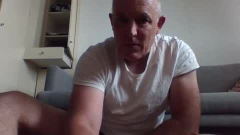 Snapshot of blackdog71 chatting on 03-02-25, 06:05 blackdog71 online show from 03-02-25, 06:05