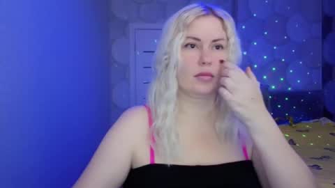 Snapshot of blackeyes11 chatting on 12-21-25, 11:56 blackeyes11 online show from 12-21-25, 11:56