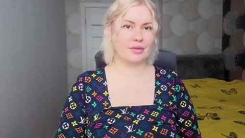 Snapshot of blackeyes11 chatting on 03-14-26, 07:03 blackeyes11 online show from 03-14-26, 07:03