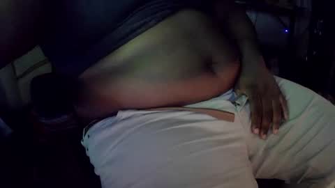 Snapshot of blackgorilla9 chatting on 12-12-24, 02:48 Black online show from 12-12-24, 02:48