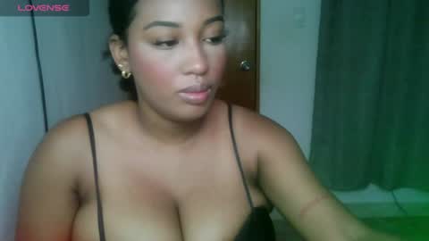 Snapshot of blackitybae chatting on 07-02-26, 12:33 Shophie White online show from 07-02-26, 12:33