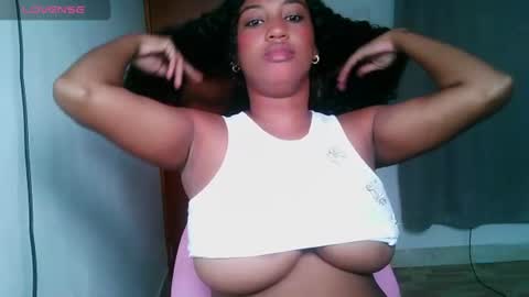 Snapshot of blackitybae chatting on 07-20-26, 01:02 Shophie White online show from 07-20-26, 01:02