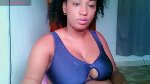 Snapshot of blackitybae chatting on 07-25-26, 12:58 Shophie White online show from 07-25-26, 12:58